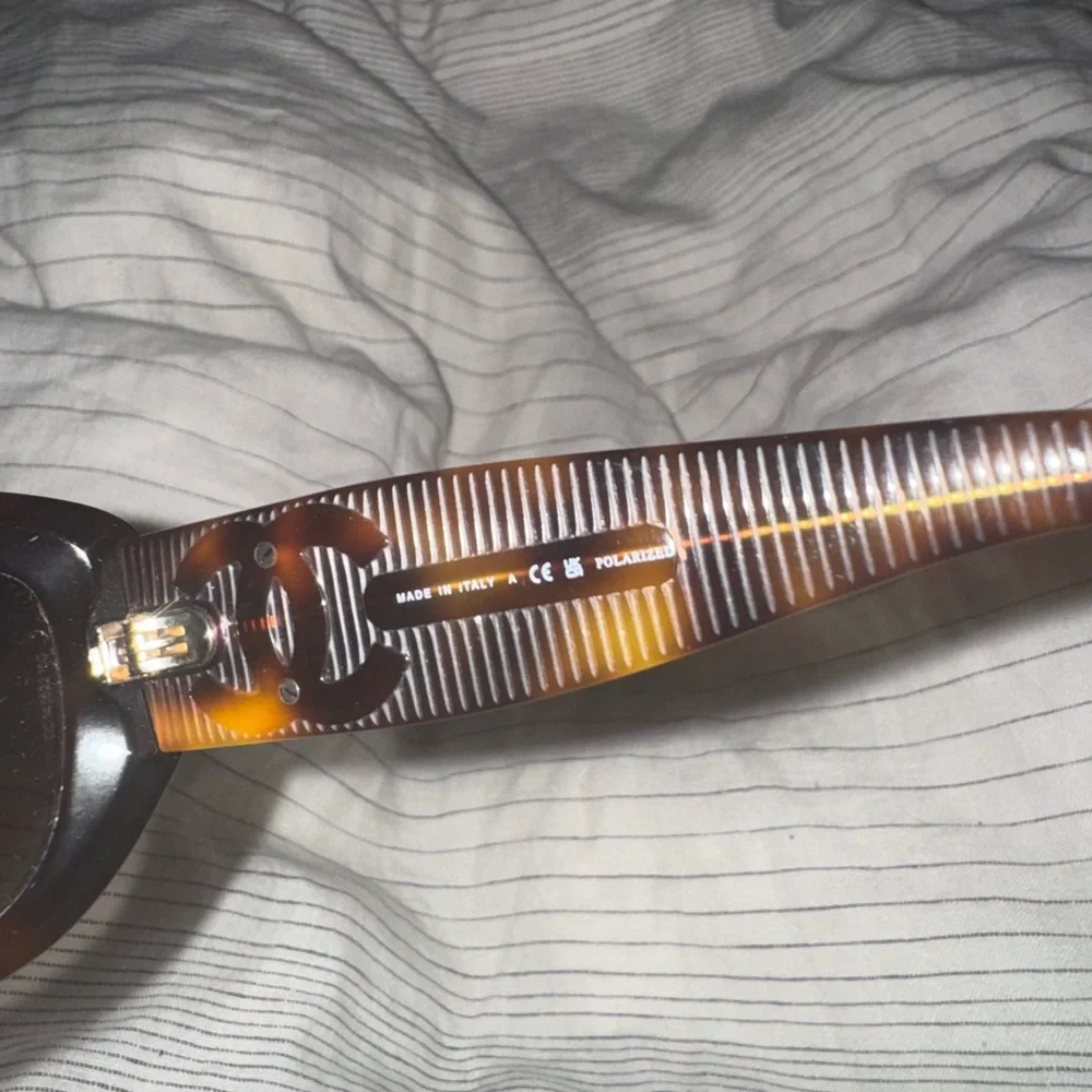 CHANEL Women's Tortoiseshell Rectangular Sunglasses - Brown Gradient MAKE OFFER - Picture 3 of 7